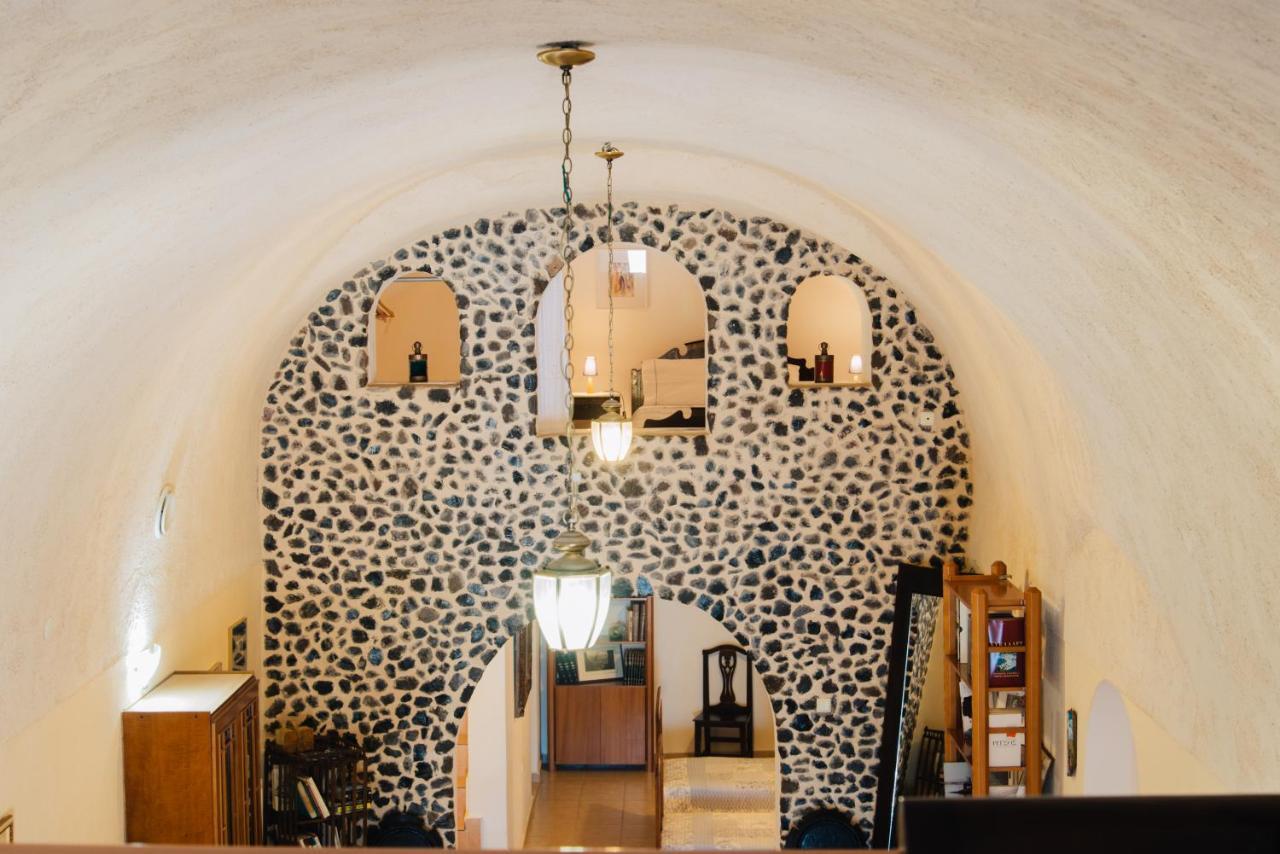 Canava Santino Cave Houses Messaria  Bilik gambar